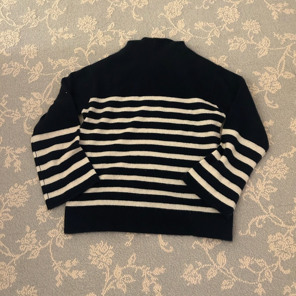 Brochu Walker Iona Cashmere Sweater 
navy stripe